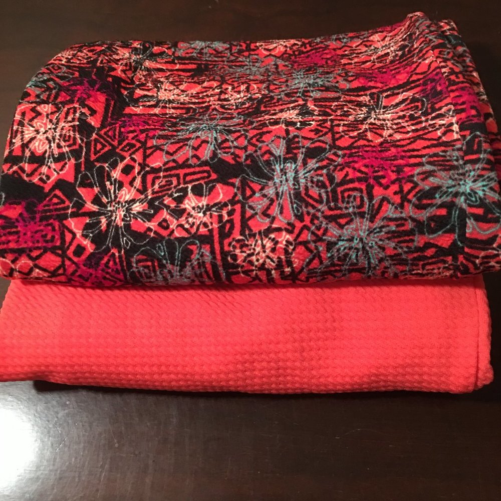 LULAROE Cassie Pencil Skirt   |   NWT   |  XS - Picture 7 of 7